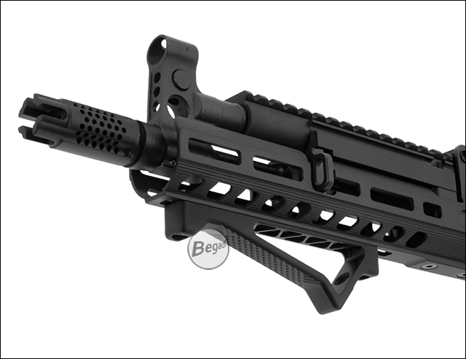 Begadi CNC Alu Ergonomic Fore Grip montiert als M-LOK Zubehör an einer Airsoft-Waffe