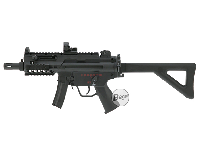 Airsoft-Maschinenpistole mit Begadi Vista auf der oberen Picatinny-Schiene, Gesamtansicht