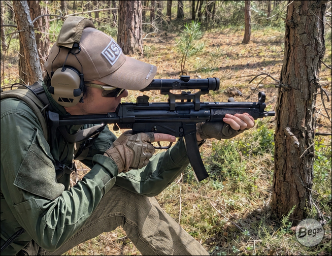 Begadi HS1 Headset in Tan – Anwendungsbeispiel mit Kopfbügel