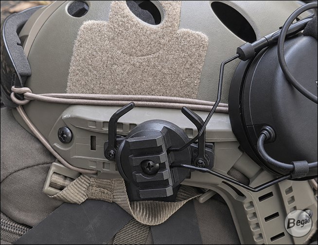 Begadi HS1 Headset in Schwarz – Anwendungsbeispiel mit Helmmontage