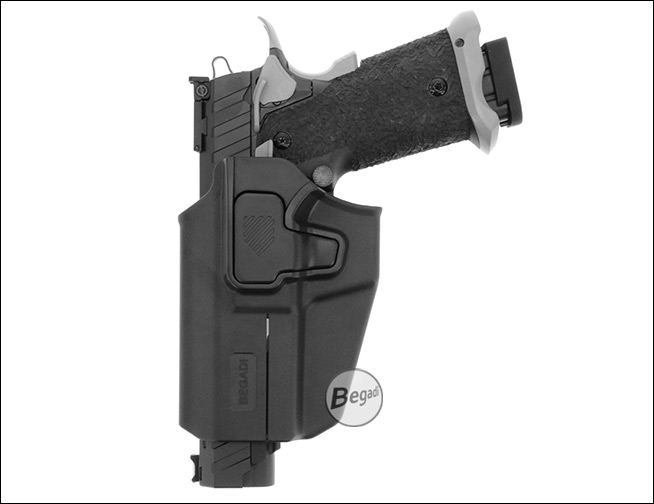 Begadi Universal Holster links – Anwendungsbeispiel 1