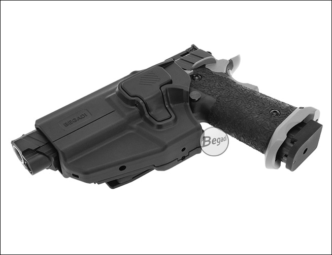 Begadi Universal Holster links – Anwendungsbeispiel 2