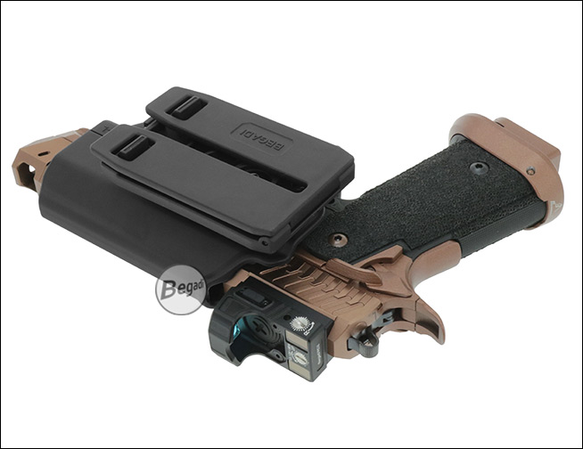 Begadi Universal Holster links – Anwendungsbeispiel 17