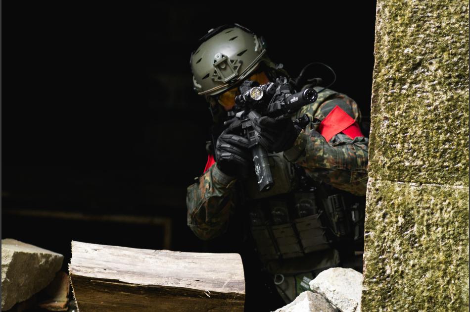 OP Black Fortress 3, vom 31.05.24, Verdad & S.O.F. spielen um die Vorherschaft der Festung mit AresAlpha App, Licht- & Pryotechnik