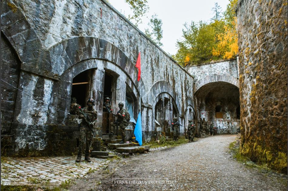 OP Black Fortress 3, vom 31.05.24, Verdad & S.O.F. spielen um die Vorherschaft der Festung mit AresAlpha App, Licht- & Pryotechnik