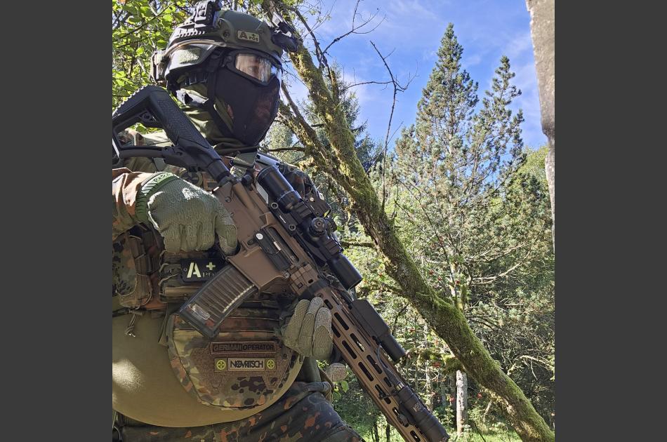 MadMag mit seiner Nova Daniel Defense 