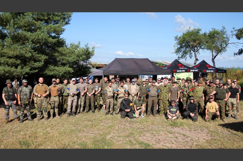 Der Ettlinger Airsoft Verein organisierte wieder ein Airsoft Gameday mit 85 Teilnehmern im Village de combat de Bainville sur Madon bei Nancy. Vielen