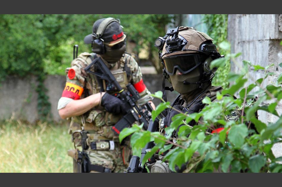 Der Ettlinger Airsoft Verein organisierte wieder ein Airsoft Gameday mit 85 Teilnehmern im Village de combat de Bainville sur Madon bei Nancy. Vielen