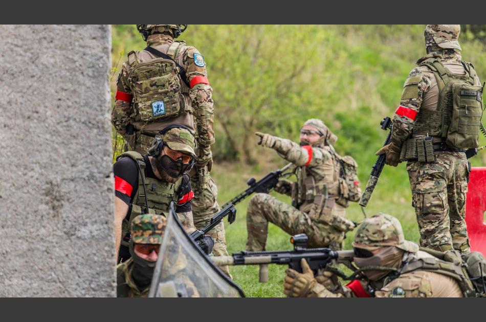 Der Ettlinger Airsoft Verein organisierte wieder einen Airsoft Gameday mit 85 Teilnehmern in Nancy. Vielen Dank an Begadi für das Sponsoring!