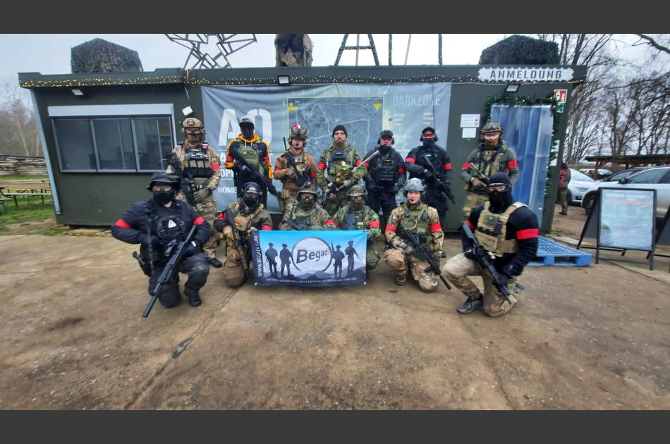 Santa vs Grinch Event 