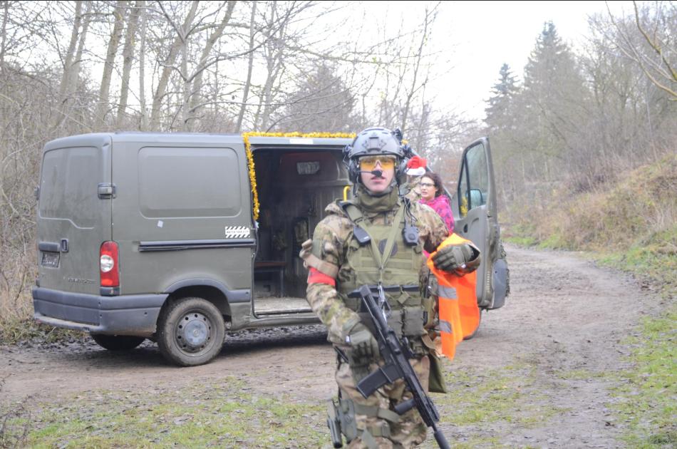 Santa vs Grinch Event 