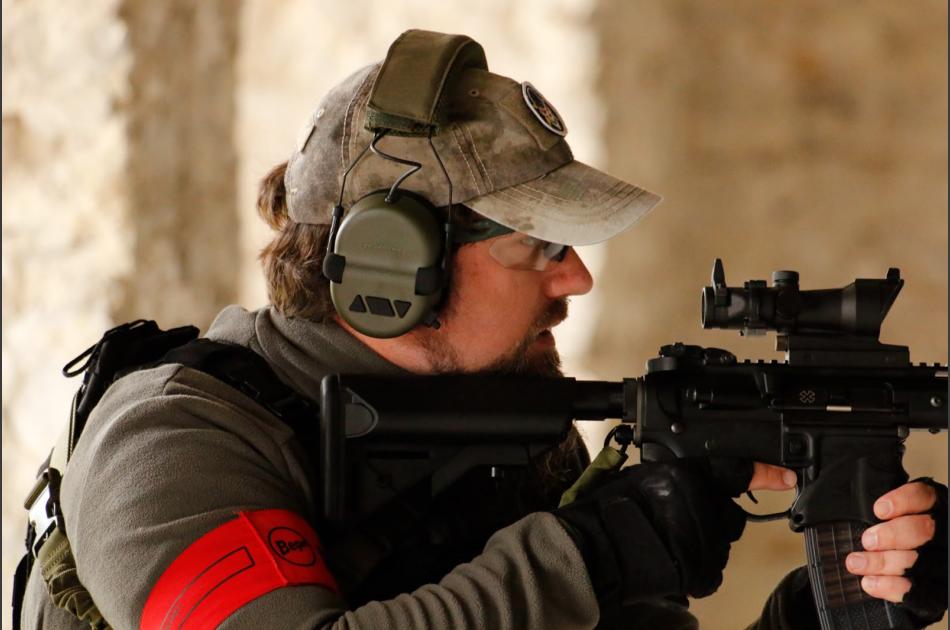 Unser E4GLE mit seiner neuen Noveske M4 von Begadi